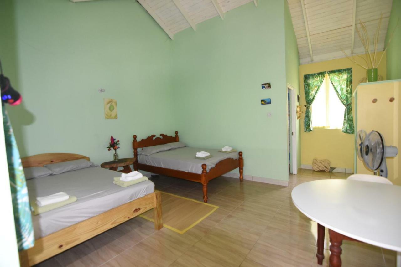 Soufriere Guesthouse Exterior foto